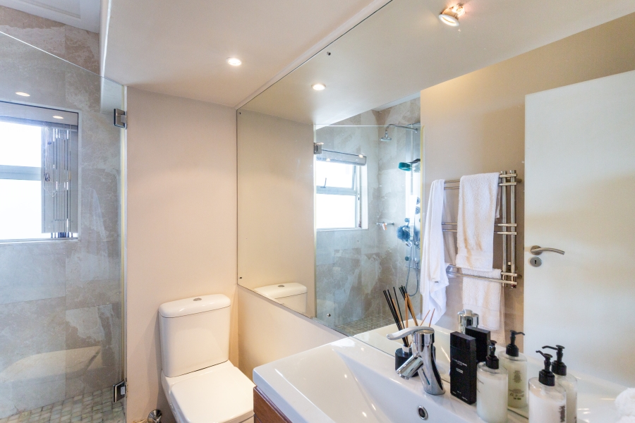 2 Bedroom Property for Sale in Mouille Point Western Cape